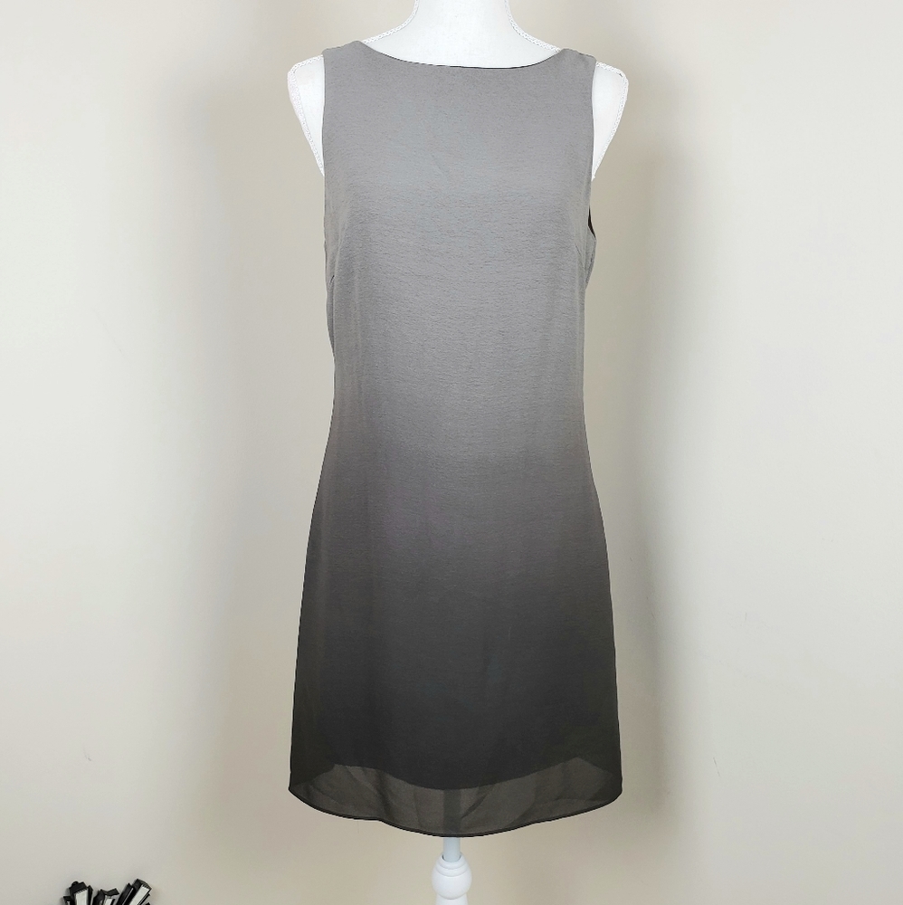 Alyn Paige dress